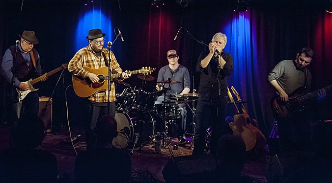 Gunther Brown in Trianon Gunther Brown in Trianon | foto © Henk Beenen