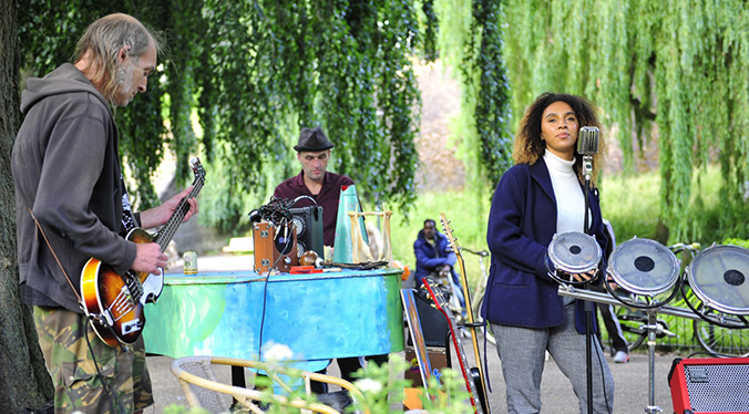 Burnout session 2 at the park | Kronenburgerpark Burnout session 2 at the park | Kronenburgerpark
