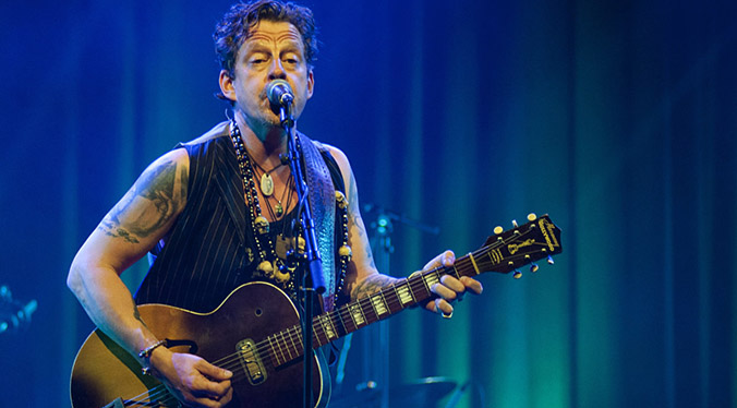 Ian Siegal en The Rhythm Chiefs | Doornroosje Nijmegen Ian Siegal en The Rhythm Chiefs | Doornroosje Nijmegen