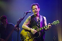 Ian Siegal and The Rhythm Chiefs in Doornroosje Ian Siegal and The Rhythm Chiefs in Doornroosje