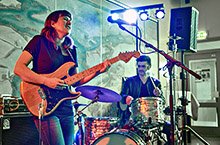 Anna Coogan & Willie B in Millingen aan de Rijn Anna Coogan & Willie B in Millingen aan de Rijn